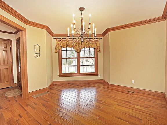 4th image of 110 Concord Dr