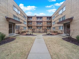 1925 Harrison St APT 1H, Evanston, IL 60201