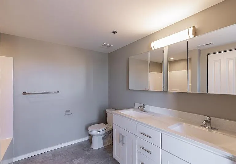 116 N 4th St #202 — Photo 9