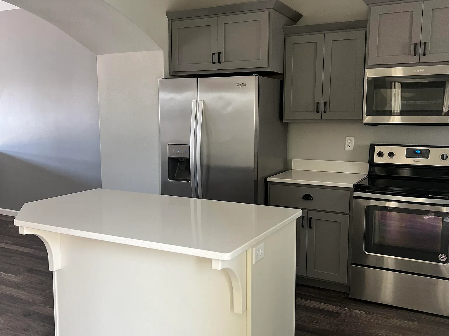 3 bed, 2.5 bath, 1746 sqft, $1,950 — Photo 2