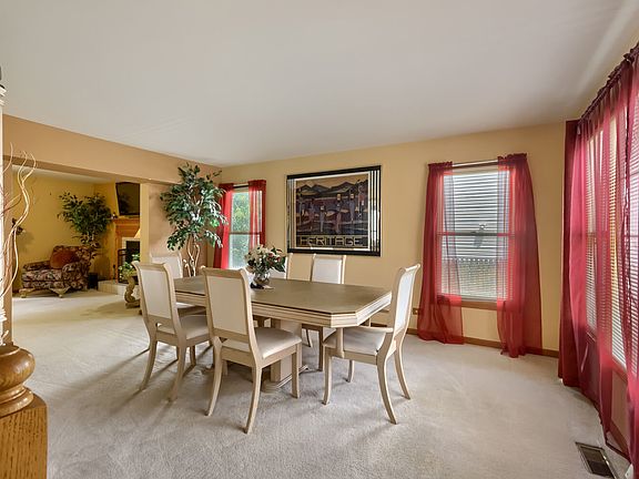 4th image of 150 Winston Dr
