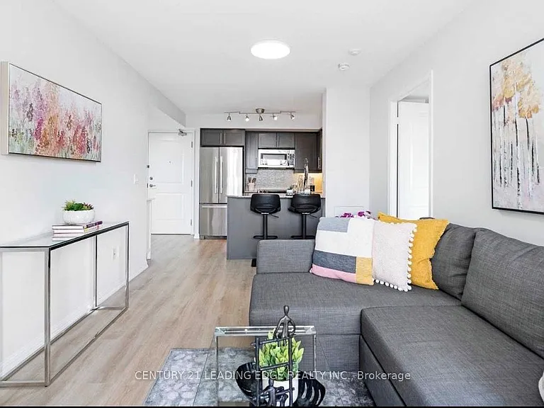 65 Liberty St #423 — Photo 9