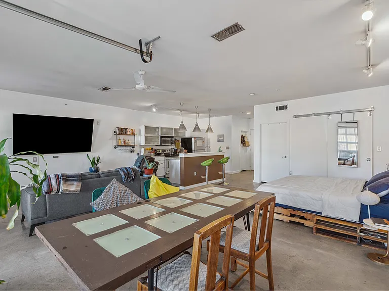 1111 S Akard St #210 — Photo 16
