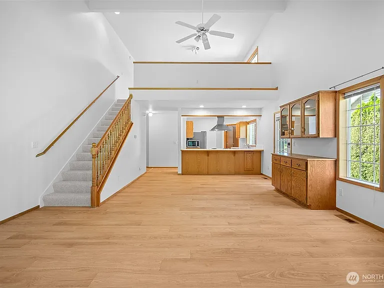 2237 James Cir #A — Photo 4