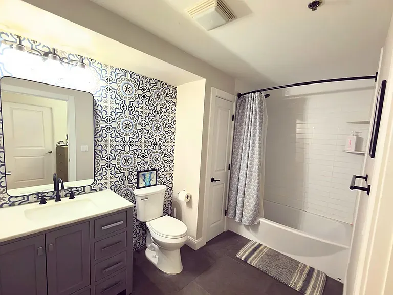 5711 Jefferson St #209 — Photo 8