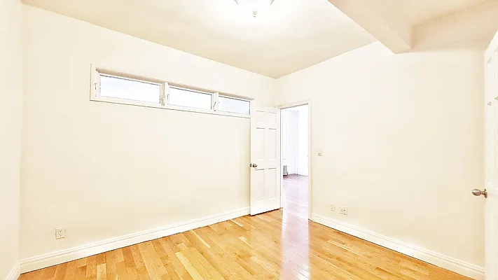 Rented by Avenues Real Estate | media 16