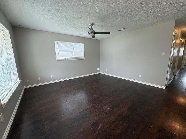 616 N 7th St — Photo 3