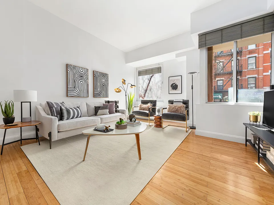 393 W 49th St #Townhouse 1F