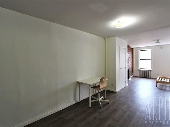 4th image of 2129 3rd Ave APT 6