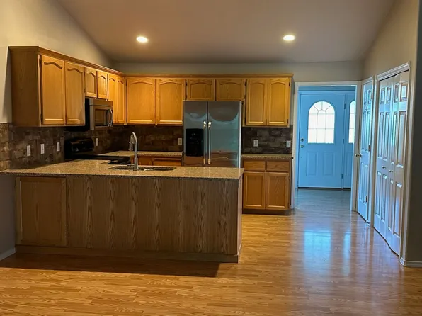 2225 James Circle Duplex, 2225 James Cir #A, Lynden, WA 98264