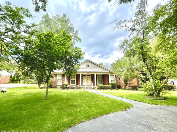 4092 Old Dominion Dr, West Bloomfield, MI 48323