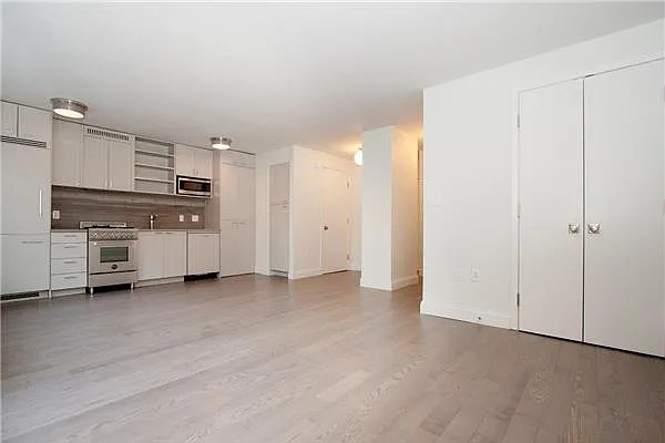 Rented by Evans Real Estate | media 12