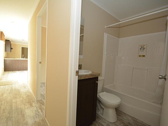 5th image of 5766 Buckeye Ln