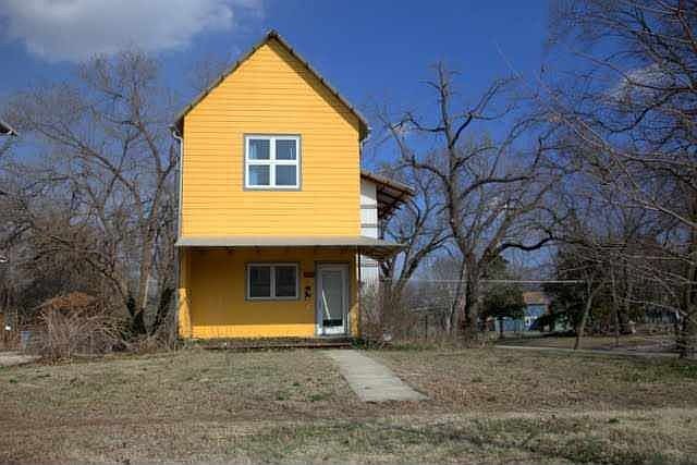 1144  Pennsylvania St Lawrence, KS listing photo #1
