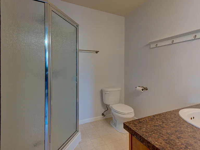 563 Kettle St #C4 — Photo 16