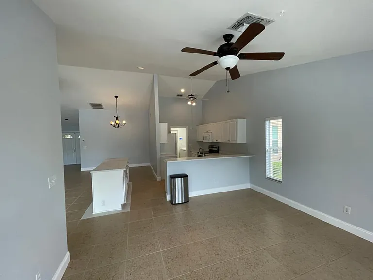 836 Belville Blvd — Photo 10
