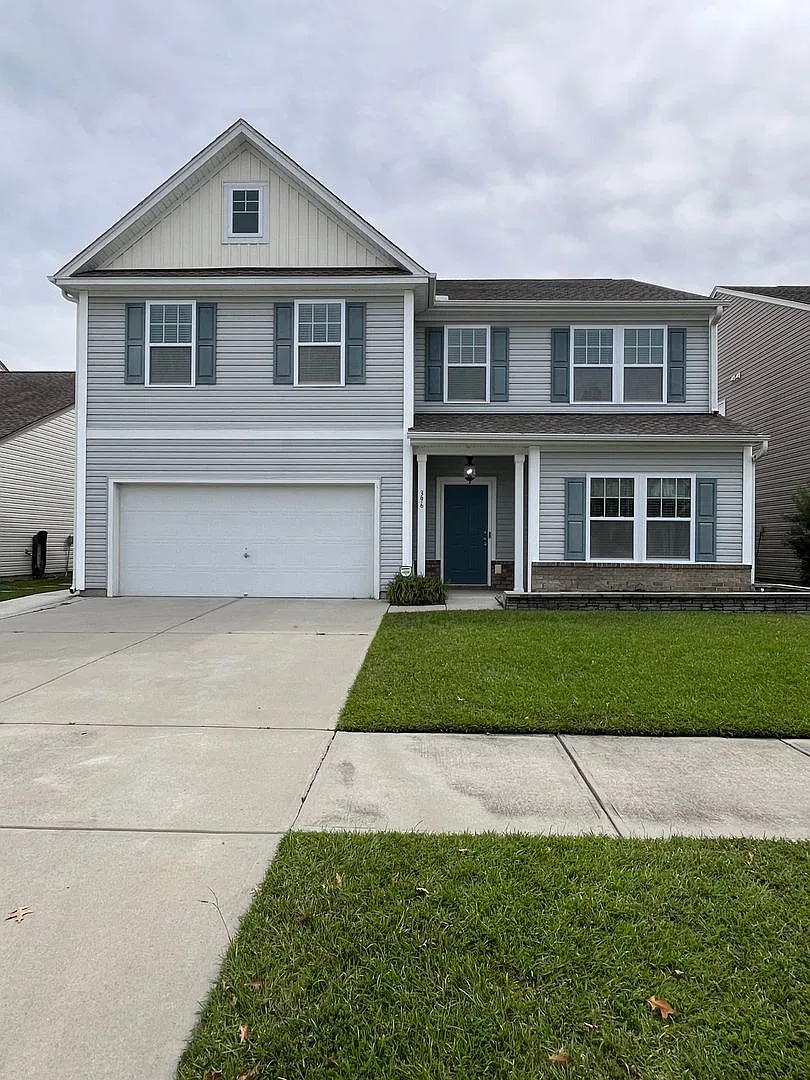 Nexton 5BR/2.5BTH! Spacious and Sweeping First Floor — Photo 1