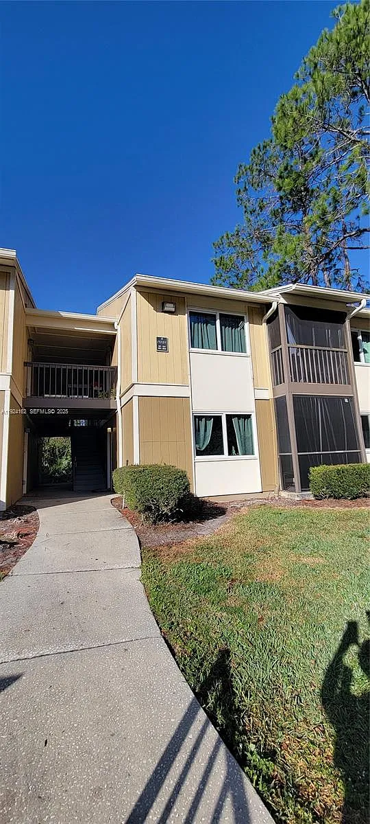 Building Photo - 13285 Arbor Pointe Cir #101