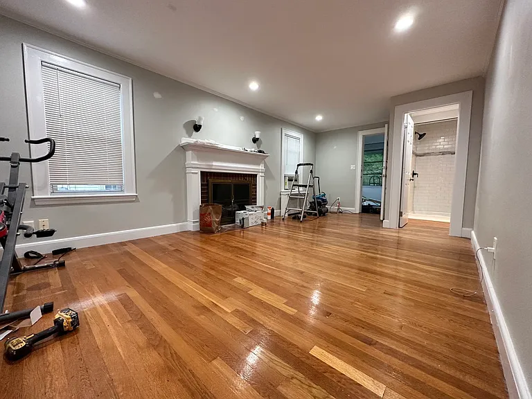 18 Glen Rock Ave — Photo 4
