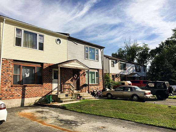 2nd image of 13 Alicia Ct