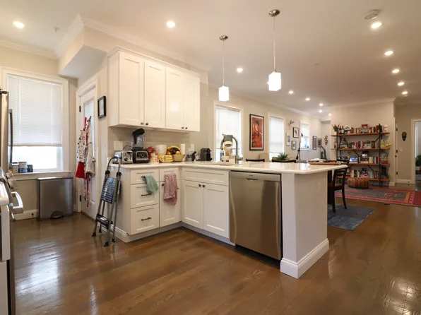 19 Walk Hill St #3, Jamaica Plain, MA 02130