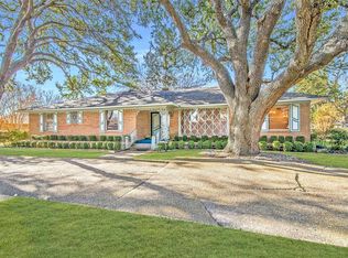 1913 Robin Ln, Garland, TX 75042