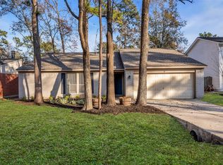 8 Still Glen Ct, Spring, TX 77381