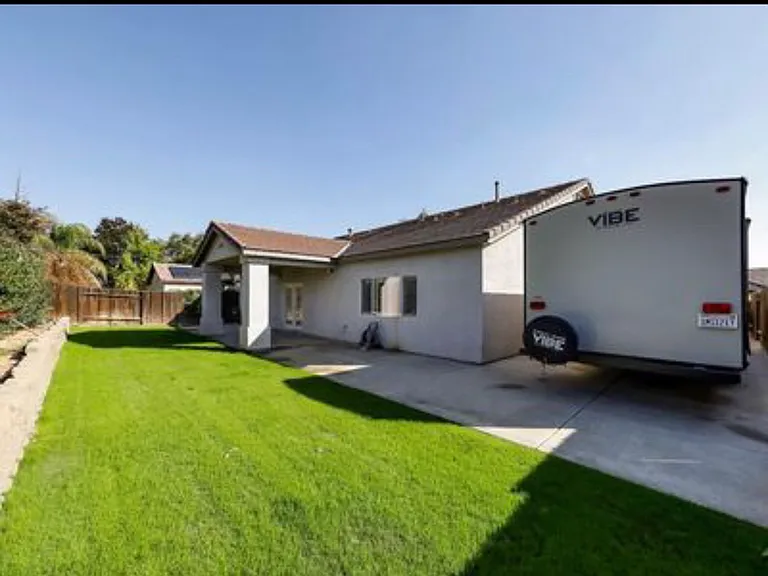 10808 Thunder Falls Ave — Photo 2