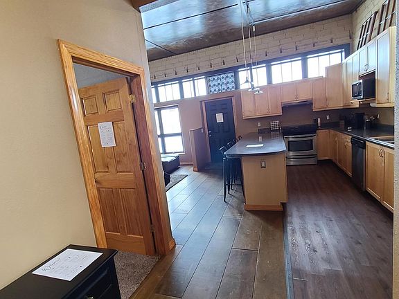 2nd image of 813 10th St N