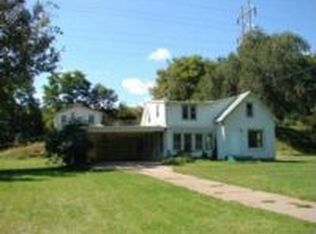 2594 Roosevelt St, Dubuque, IA 52001