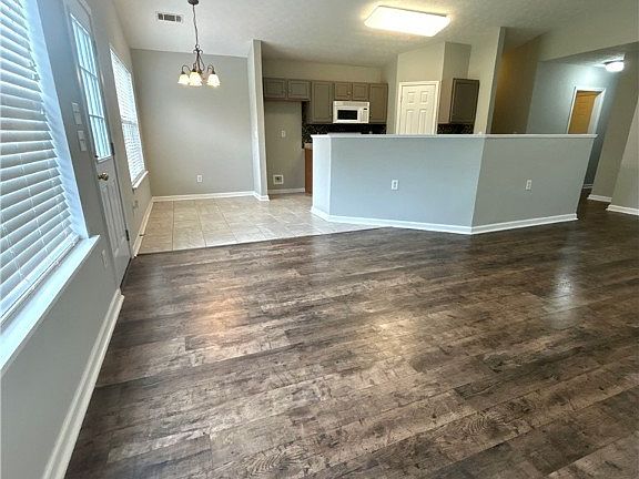 3rd image of 6539 Helen Julia Ln