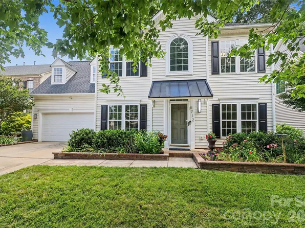 8712 Cool Meadow Dr, Huntersville, NC 28078