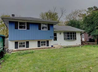 6121 Sherman Ave, Downers Grove, IL 60516