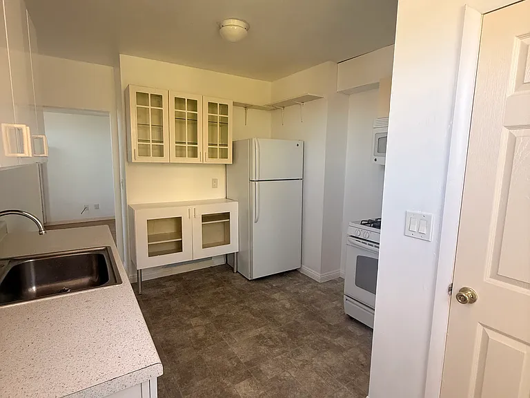 406 Washington Ave #C — Photo 5