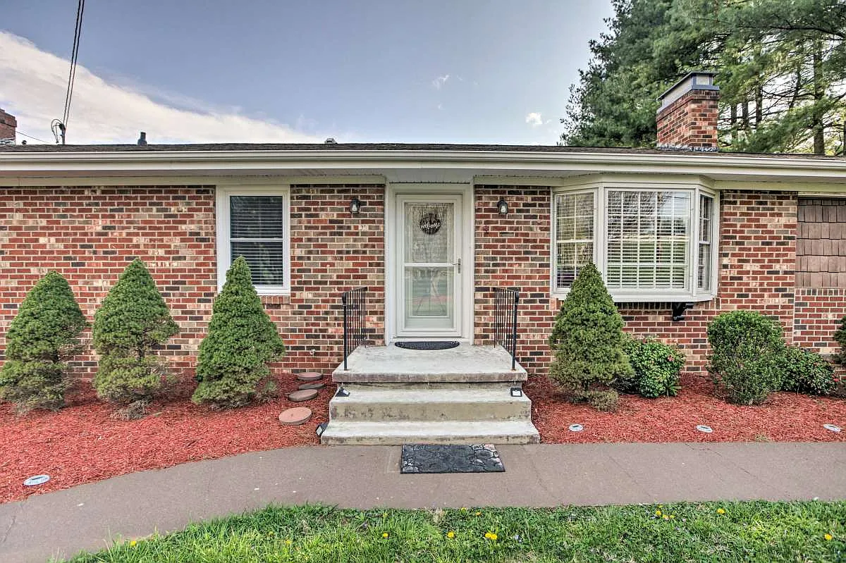 3 bed, 2.5 bath, 1600 sqft, $2,900 — Photo 2