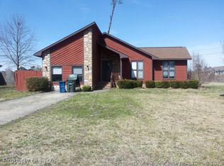 6362 Hawfield Dr, Fayetteville, NC 28303