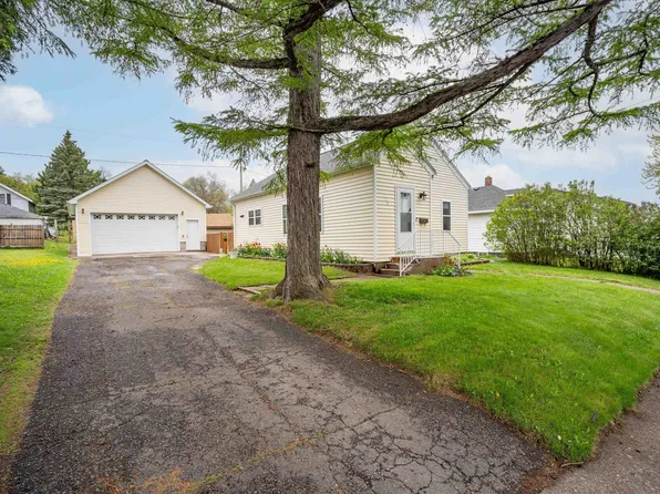 123 13th St, Cloquet, MN 55720