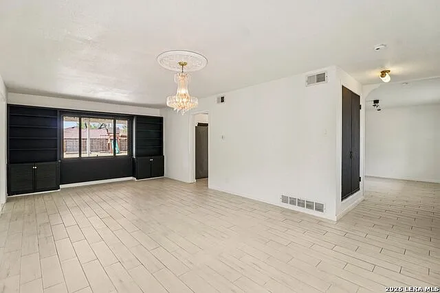 302 Weathercock Ln — Photo 12