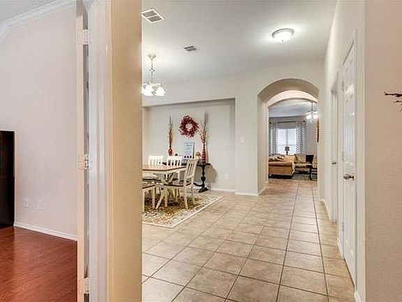 5th image of 4909 Escambia Ter