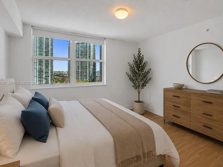 31 SE 5th St #2305 — Photo 20
