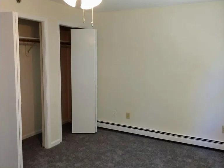 221 Park St — Photo 17