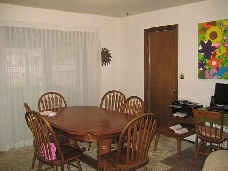 5th image of 312 Blue Bell Ln