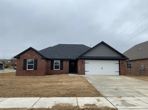 806 SW Cabriolet St, Bentonville, AR 72712