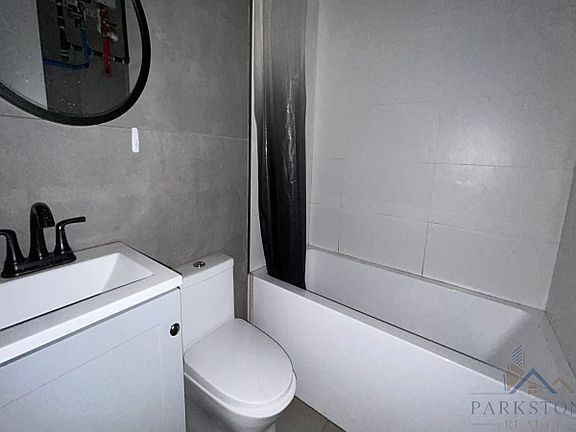 4th image of 283 Monticello Ave #1B