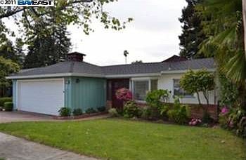 1st image of 22685 Wildwood St