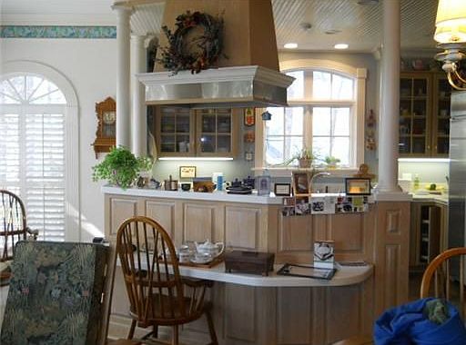4th image of 419 Regency Blvd