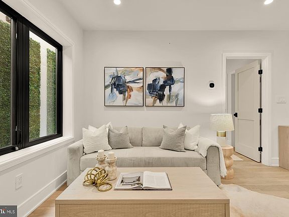 2nd image of 3319 12th St NE #2