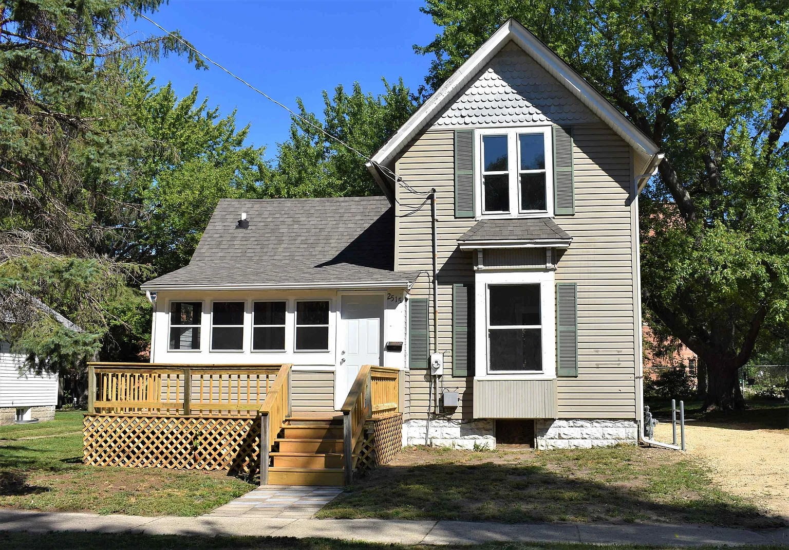 2515 Knight Ave photo 1