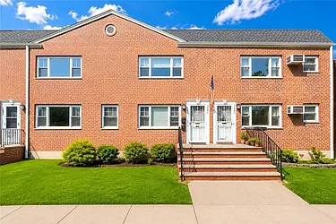 365 Bay 8th Street, #1B