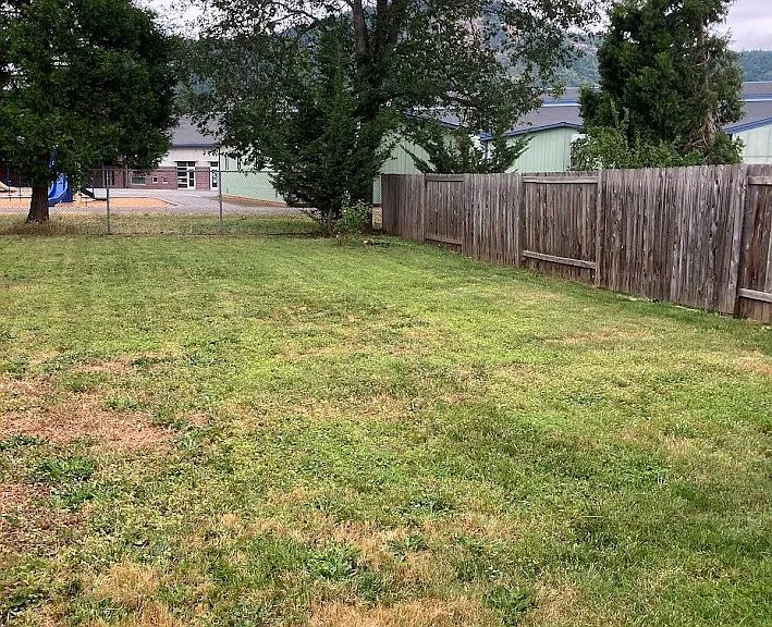 1581 Cloverlawn Dr #1581 — Photo 8